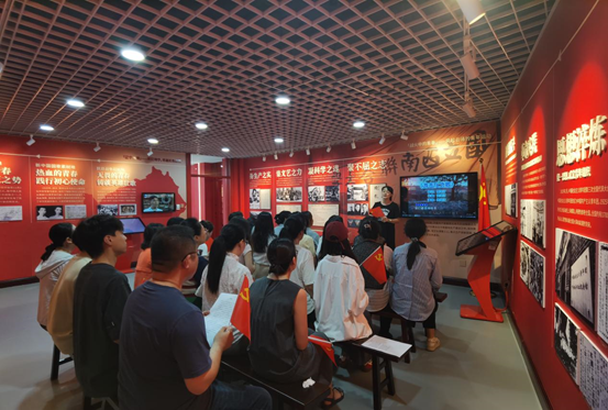 音符激荡思政展厅 信仰回响百年征程——马克思主义学院举办庆祝中国共产党成立104周年红歌传唱活动